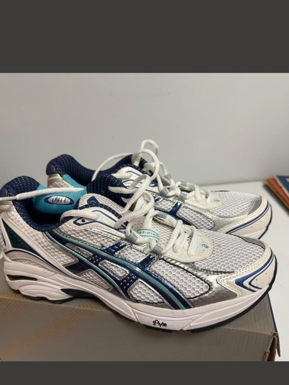 ASICS GEL KAYANO